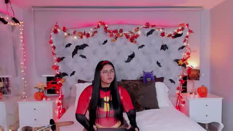 kateanderss online show from October 31, 2:01 am