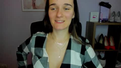 Snapshot of katedesire chatting on October 4, 7:06 am Kate  online show from October 4, 7:06 am