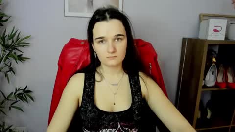 Snapshot of katedesire chatting on February 23, 10:39 am Kate  online show from February 23, 10:39 am