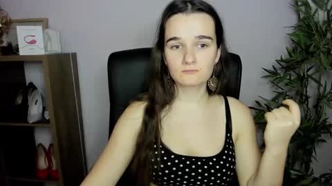 Snapshot of katedesire chatting on December 8, 2:30 pm Kate  online show from December 8, 2:30 pm
