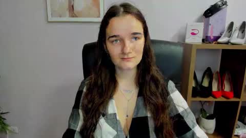 Kate  online show from October 26, 8:04 am