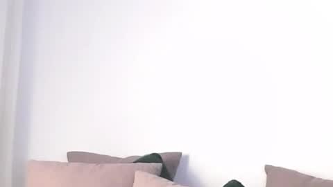 Help me with rate thanks  online show from January 15, 4:32 am