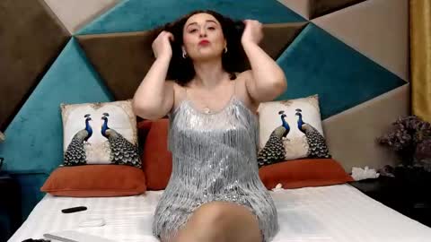 KateQueenston --  online show from May 25, 12:33 pm