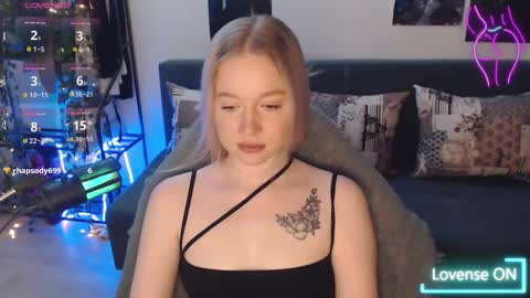 Lisa online show from October 28, 2:12 am