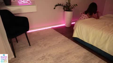 katherinepinke online show from March 7, 7:58 pm