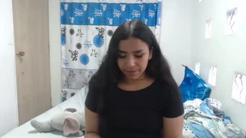 Snapshot of kathiie_ chatting on February 15, 12:11 pm K A T H I E online show from February 15, 12:11 pm