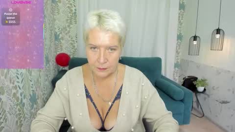 Snapshot of kathy_sunn chatting on October 15, 7:21 am Kathy online show from October 15, 7:21 am