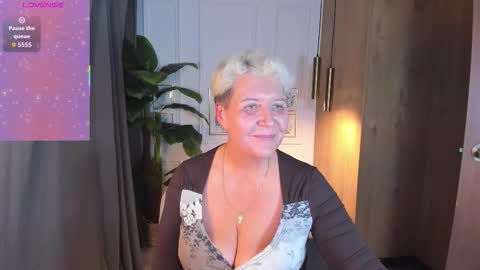 Kathy online show from February 28, 1:48 pm