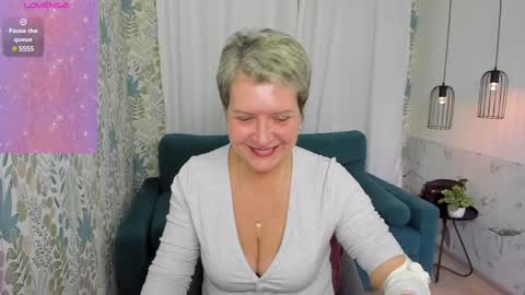 Snapshot of kathy_sunn chatting on January 22, 9:46 am Kathy online show from January 22, 9:46 am