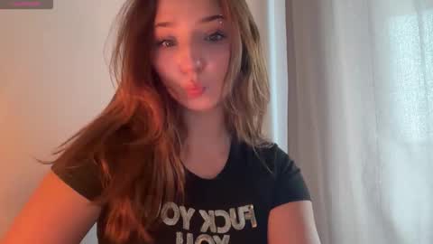 Snapshot of katie________ chatting on October 16, 10:48 am Katienext stream  online show from October 16, 10:48 am