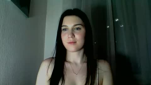 katie_foxi online show from March 23, 10:15 pm