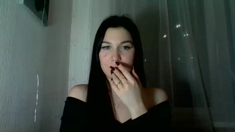 katie_foxi online show from February 21, 11:52 pm