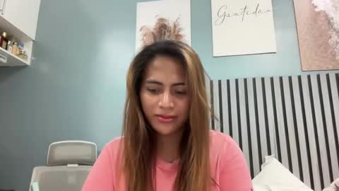 Snapshot of katiefrox_ chatting on October 13, 6:59 am katiefrox  online show from October 13, 6:59 am