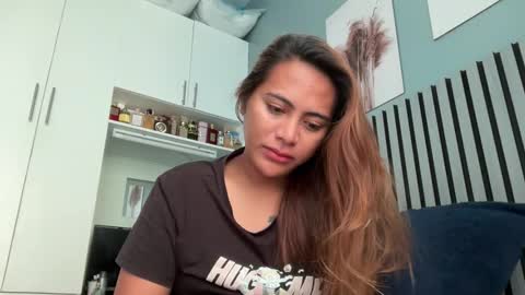 Snapshot of katiefrox_ chatting on September 19, 12:26 am katiefrox  online show from September 19, 12:26 am