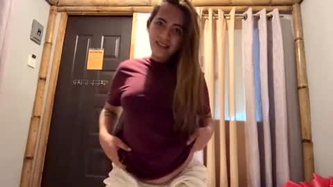 Snapshot of katiefrox_ chatting on January 20, 1:18 am katiefrox  online show from January 20, 1:18 am