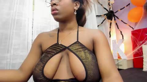 Katie online show from October 22, 8:10 pm