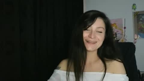 Snapshot of katlopez19 chatting on September 13, 12:57 am katalina online show from September 13, 12:57 am