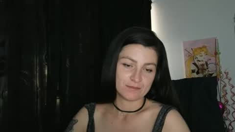 Snapshot of katlopez19 chatting on October 8, 10:27 pm katalina online show from October 8, 10:27 pm