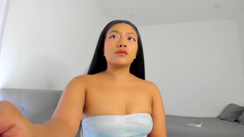 Snapshot of katnees_correa chatting on March 3, 7:21 am Follow me on instagram and twitter as correaktnees online show from March 3, 7:21 am
