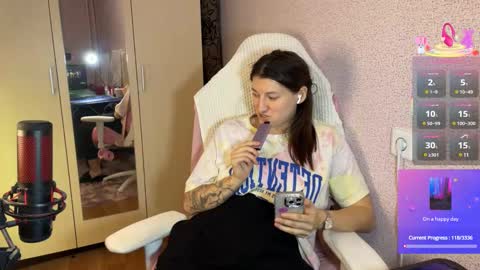 Snapshot of katrin_kristal chatting on March 12, 6:53 pm naked in pvt show 100 tk online show from March 12, 6:53 pm