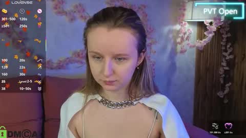 Katrina Bail online show from November 29, 1:57 am