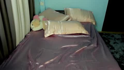 Snapshot of katrina_foxxx chatting on February 20, 12:08 am katrina_foxxx online show from February 20, 12:08 am