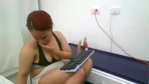 katticloos online show from February 14, 7:07 am