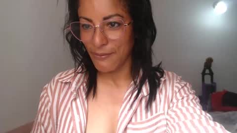 KattleyaGrey online show from July 19, 3:47 pm