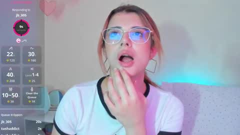 Snapshot of katty__rousse chatting on September 21, 10:03 pm katty__rousse online show from September 21, 10:03 pm