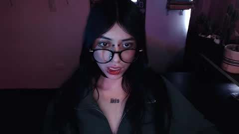      online show from March 2, 3:05 pm