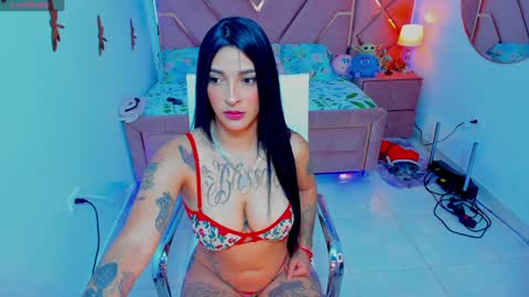 lilii-pety online show from December 24, 5:34 pm