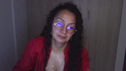 Snapshot of kawit1 chatting on February 19, 7:37 pm Khawit online show from February 19, 7:37 pm