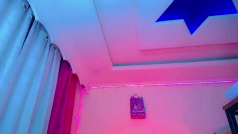 kayla_sexx online show from May 10, 1:56 am