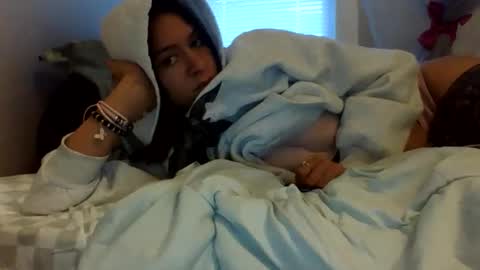 kaylaelizabeth97 online show from November 6, 9:40 pm