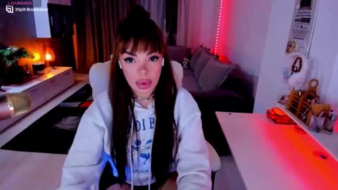 kaylee online show from January 11, 3:51 pm