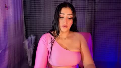 Kaylee online show from January 15, 5:00 pm