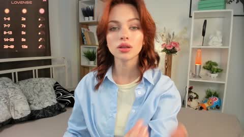 Snapshot of kaylisse chatting on September 10, 9:10 am Hi Im Arina 3 online show from September 10, 9:10 am