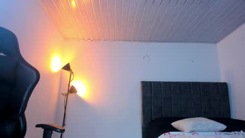 Kay online show from April 8, 2:31 pm