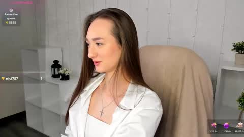 Kelly GMT 2 Su We Th Fr Sa   0300AM-09-00AM   online show from February 9, 5:22 am