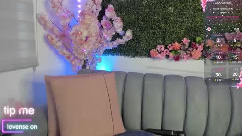 naty online show from February 23, 3:36 pm