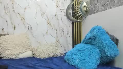 keinnercutex18 online show from June 23, 5:04 am