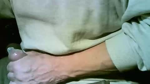 keipi online show from April 24, 6:43 pm