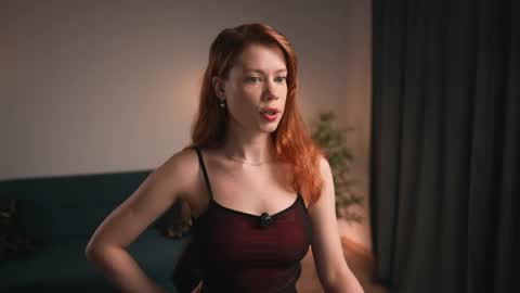 keira_knight online show from June 7, 9:20 pm