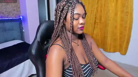 Keisha online show from December 18, 7:20 pm