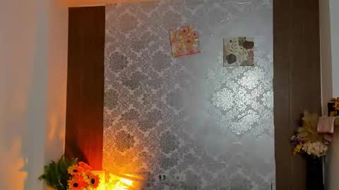 kelly__thomson online show from November 19, 10:30 pm