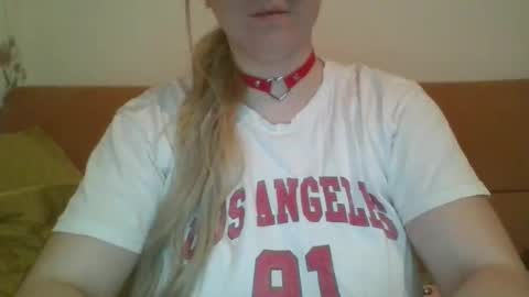 Emmie online show from January 31, 10:18 pm