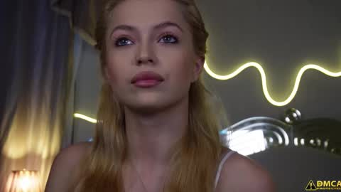 Kelly online show from November 11, 5:31 am