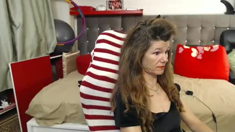 kelly online show from November 9, 2:37 am