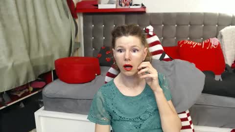 kelly online show from April 12, 8:35 pm