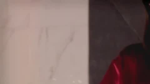 Kelly online show from April 19, 6:10 pm